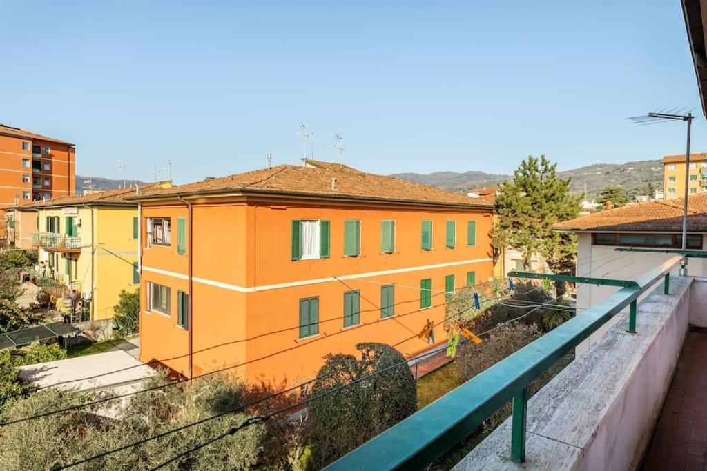 Chic Italian Escape - Casa Vacanze Lorusso Монтекатини Терме Екстериор снимка