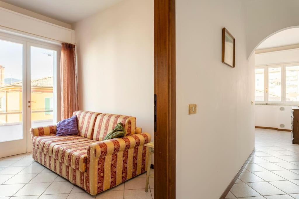 Chic Italian Escape - Casa Vacanze Lorusso Монтекатини Терме Екстериор снимка